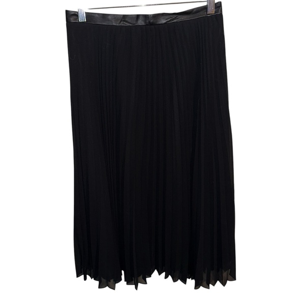 Banana Republic PLEATED CHIFFON MIDI SKIRT women’s size 8 black - Picture 2 of 12